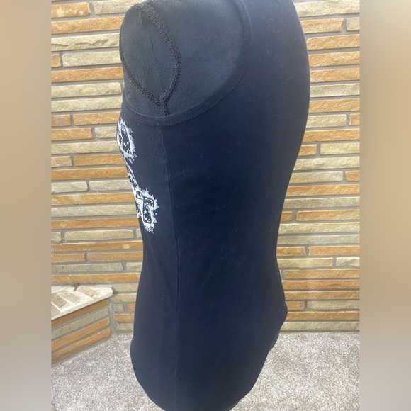 Medium tank top gym - Picture 4 of 5